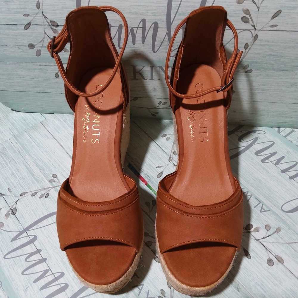 Coconuts by Matisse Bon Voyage Size 8